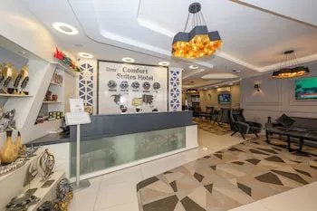 Comfort Suites Hotel