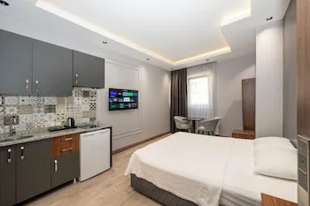 Comfort Suites Hotel