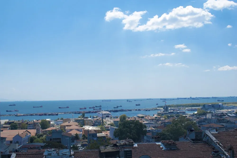 Standard Tek Büyük veya İki Ayrı Yataklı Oda, Deniz Manzaralı