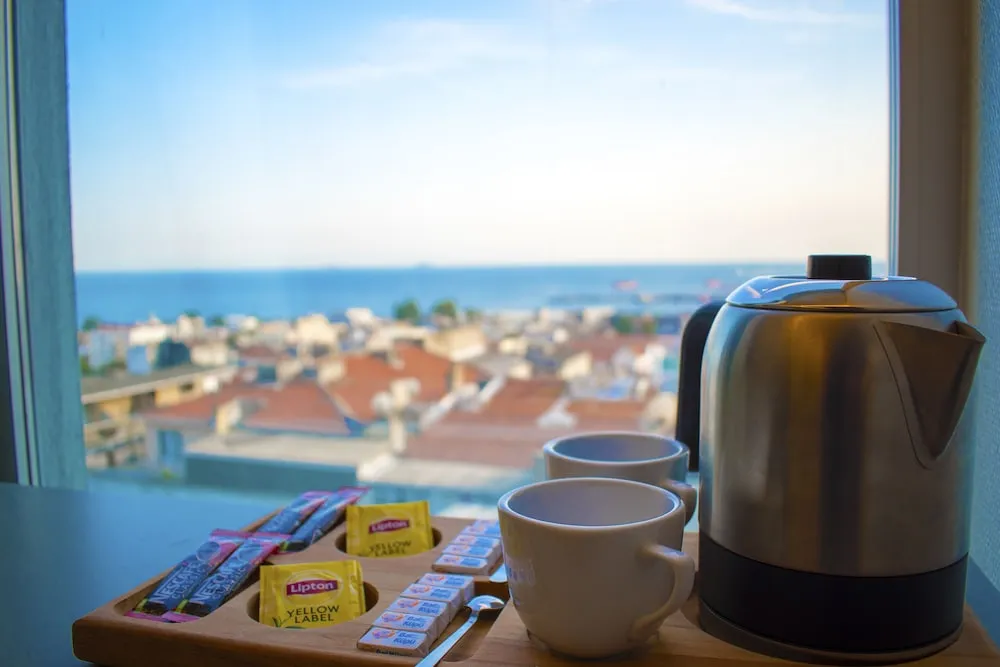 Standard Tek Büyük veya İki Ayrı Yataklı Oda, Deniz Manzaralı