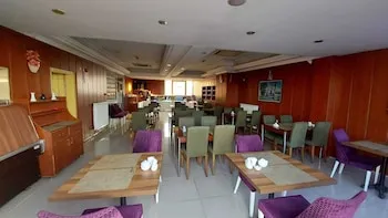 Adalı Hotel & Suites