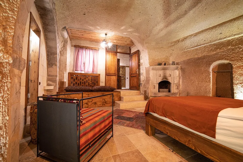 Traditional Süit, Sıcak Su Küveti