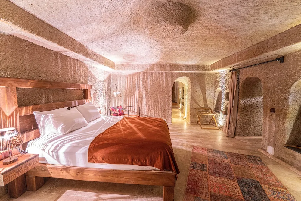 Grand Süit, 1 En Büyük (King) Boy Yatak ve Çekyat, Sıcak Su Küveti