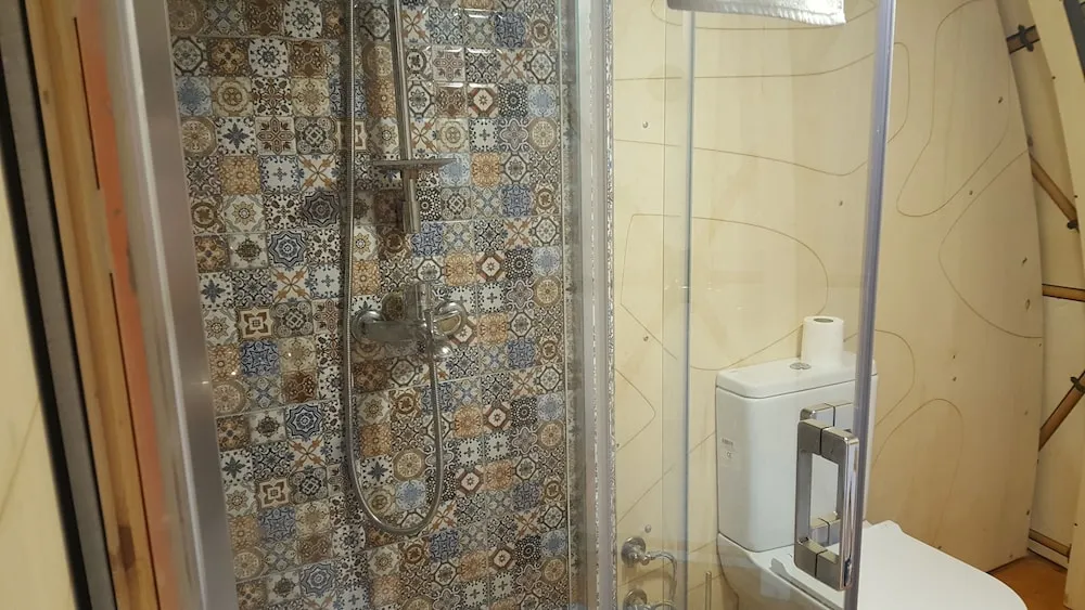 Comfort Çadır, 1 Çift Kişilik Yatak, Sıcak Su Küveti, Bahçeli