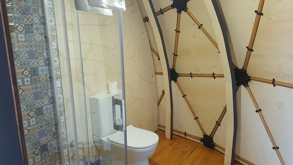 Comfort Çadır, 1 Çift Kişilik Yatak, Sıcak Su Küveti, Bahçeli