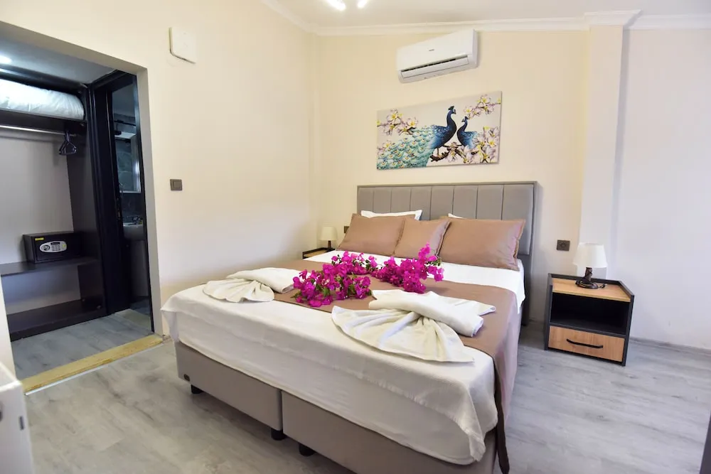 King Suite Sea View With Jacuzzi 1+1 888