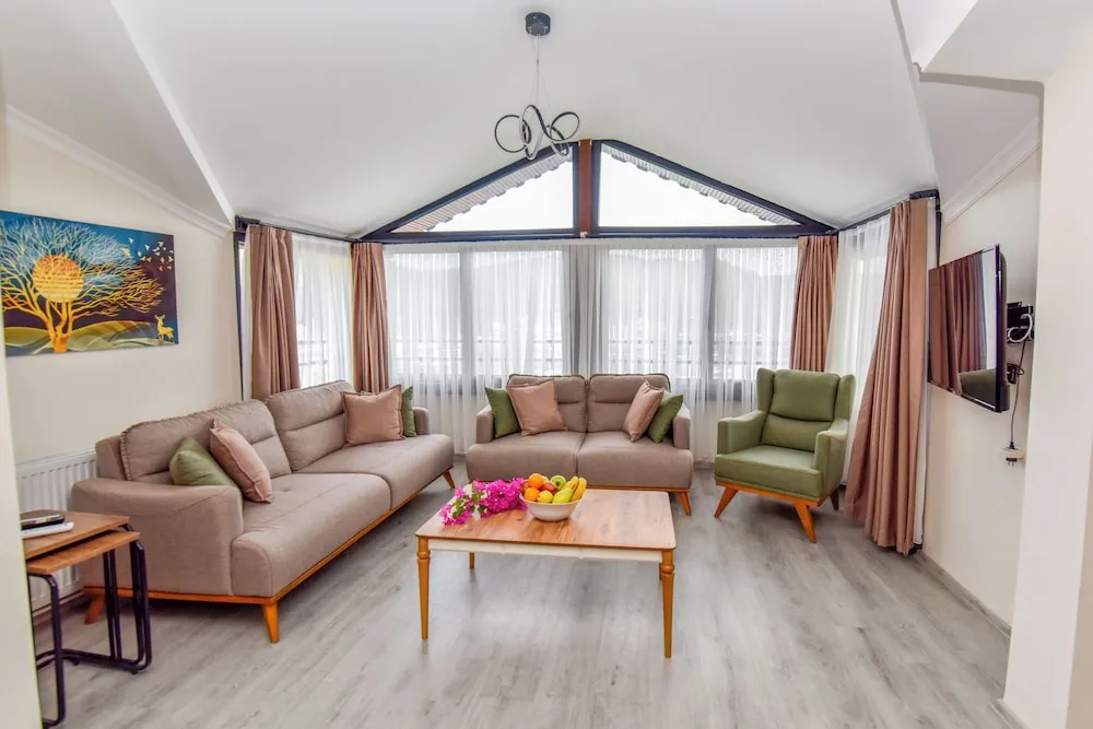 King Suite Sea View With Jacuzzi 1+1 888
