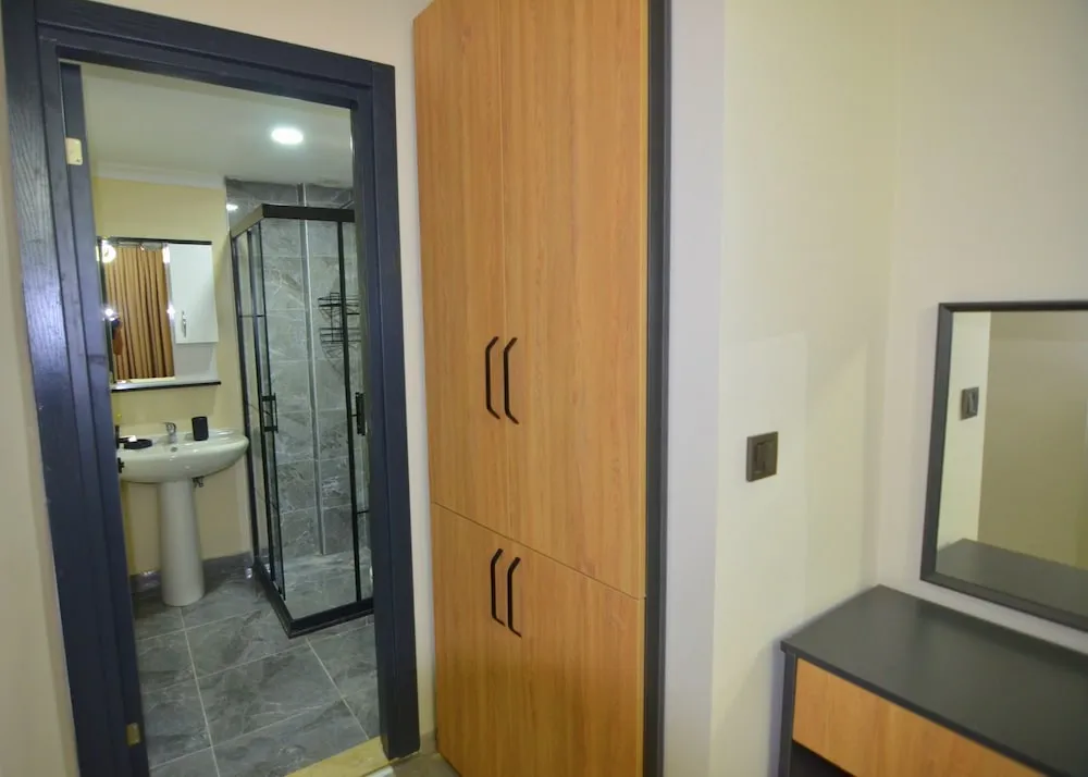 Garden Room 101