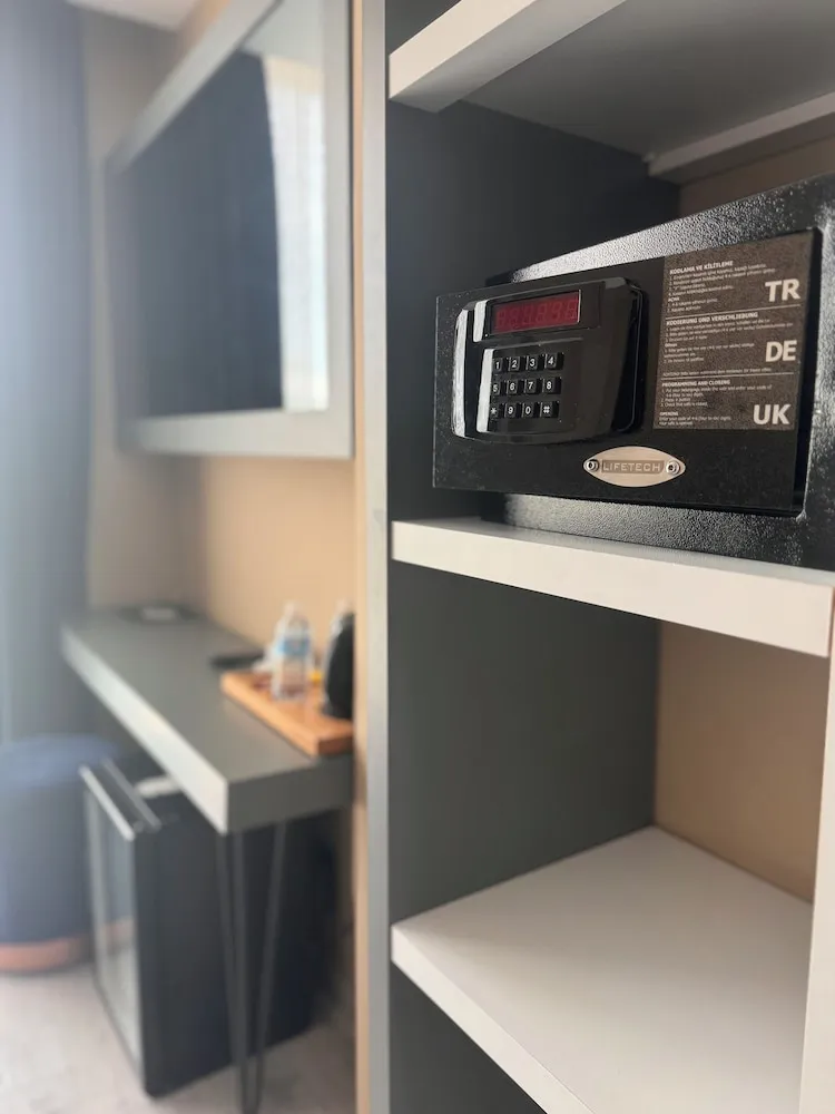 Deluxe Üç Kişilik Oda
