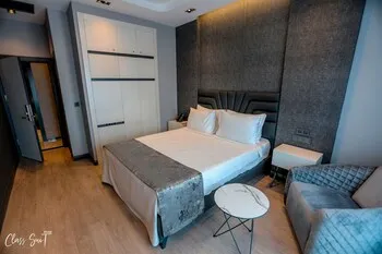 Class Suit Hotel