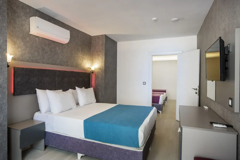 Comfort Dört Kişilik Oda