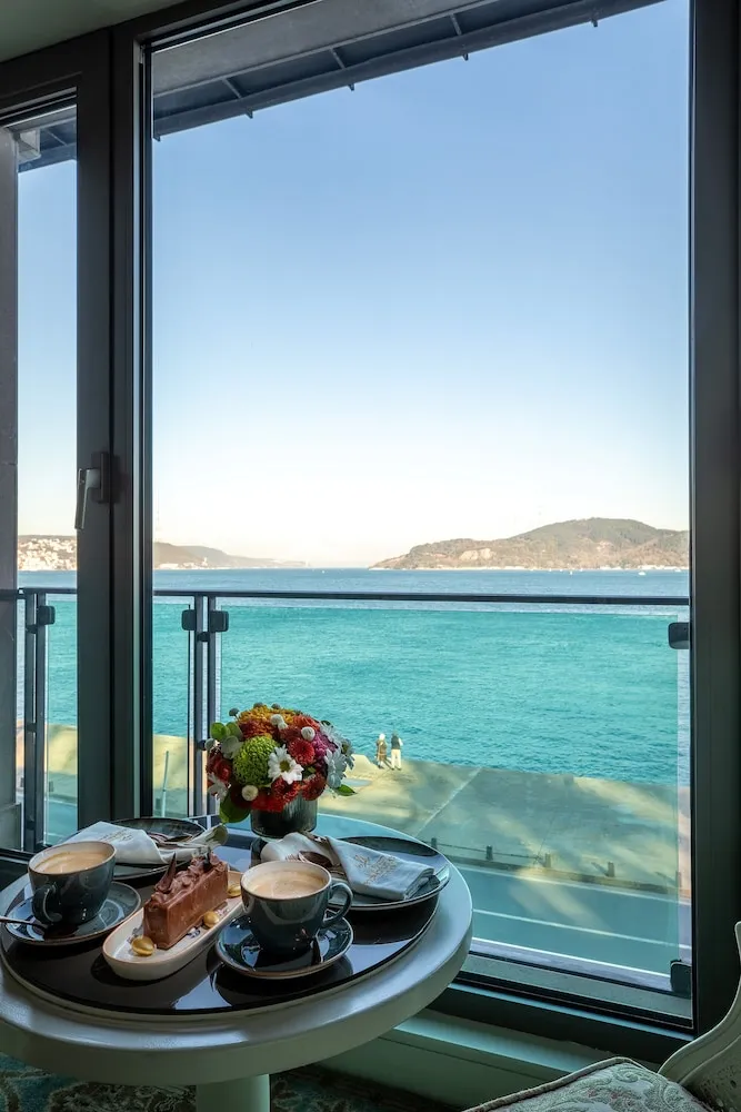 Deluxe Room (Bosphorus View )