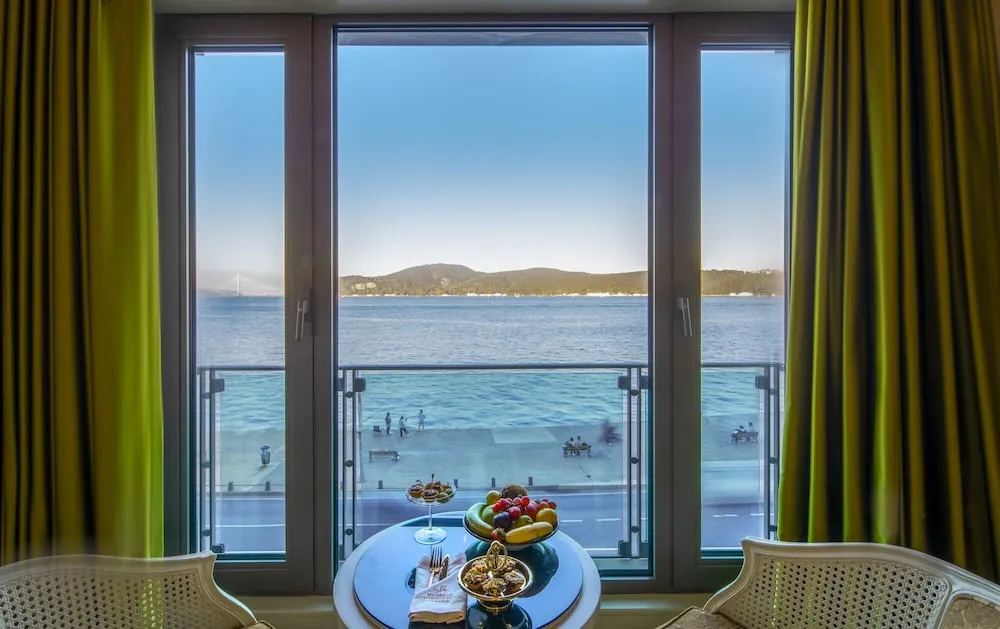 Deluxe Room (Bosphorus View )