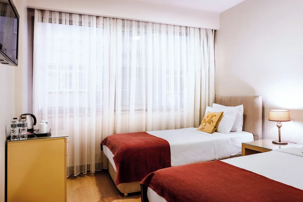 Comfort Dört Kişilik Oda