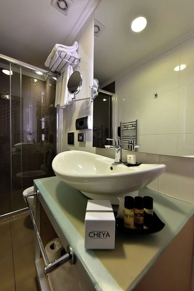 Economy Room