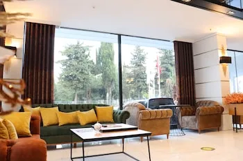 Mes Hotel