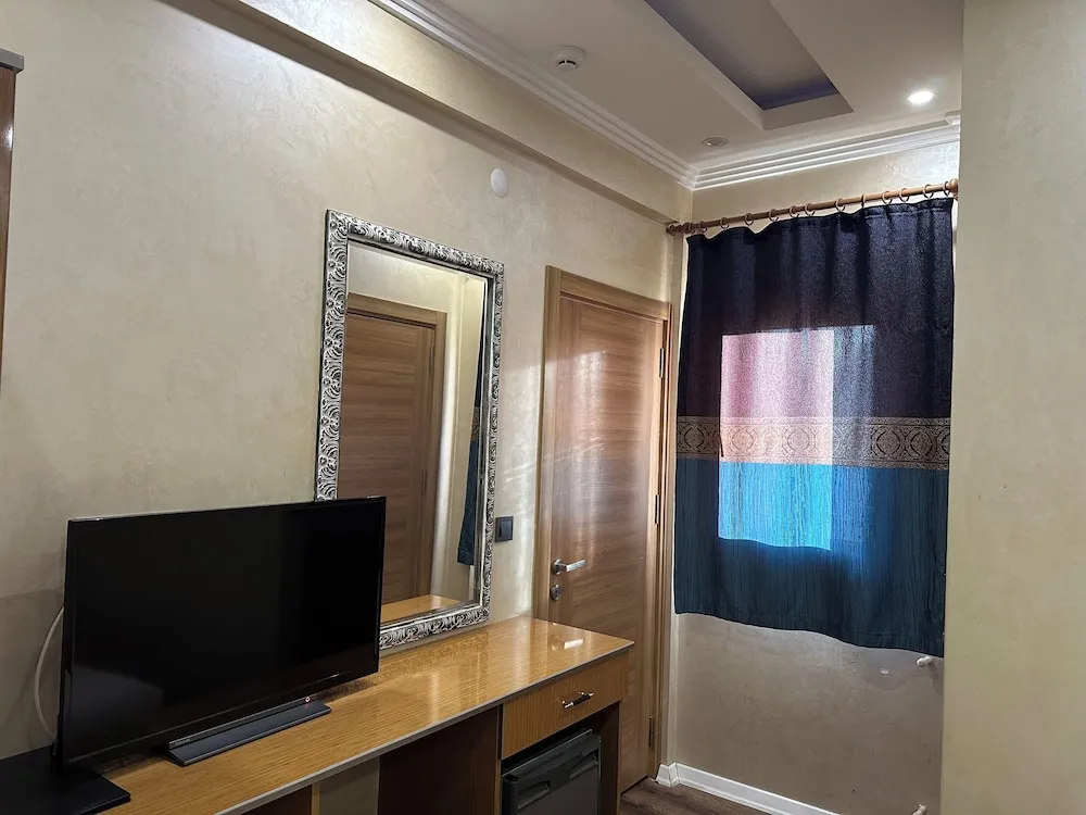 Standard Büyük Yataklı Tek Kişilik Oda