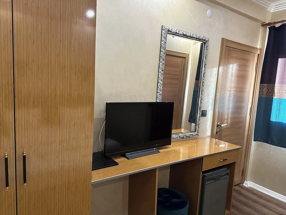 Standard Tek Büyük Yataklı Oda