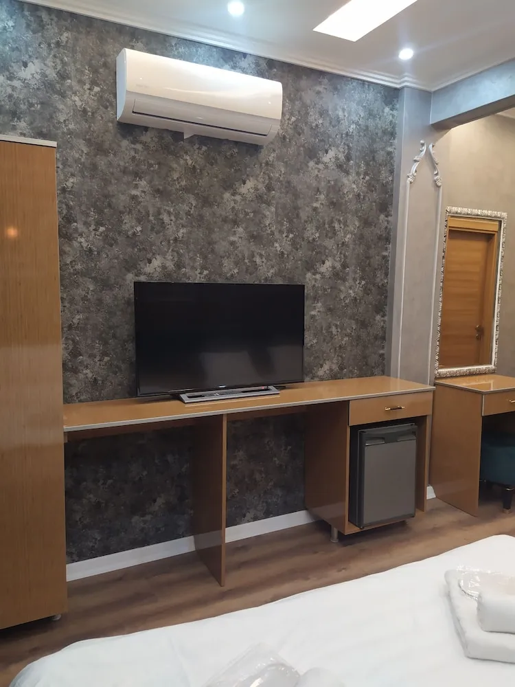 Standard Tek Büyük Yataklı Oda