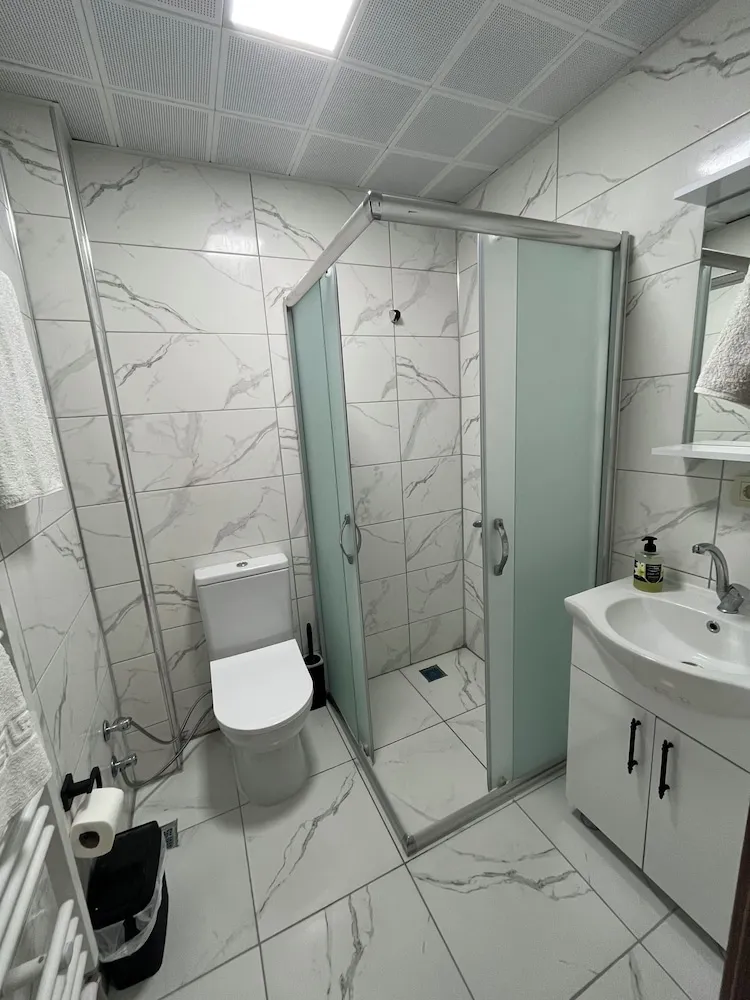 Basic Oda, Şehir Manzaralı