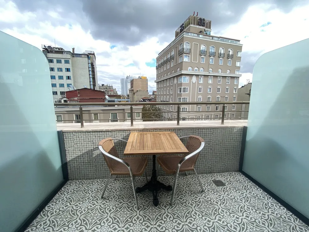 City İki Ayrı Yataklı Oda