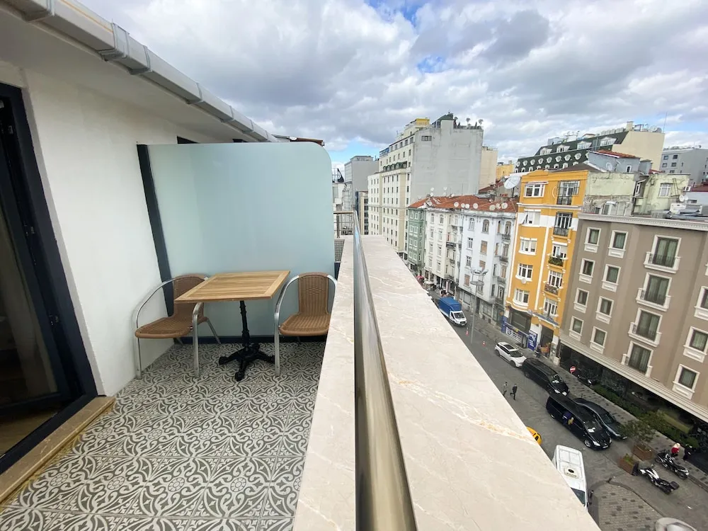 City İki Ayrı Yataklı Oda