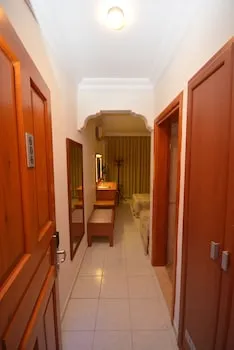 Saray Hotel