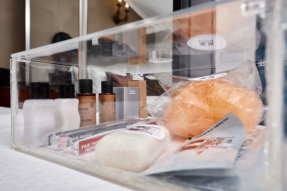 Basic Tek Büyük Yataklı Oda