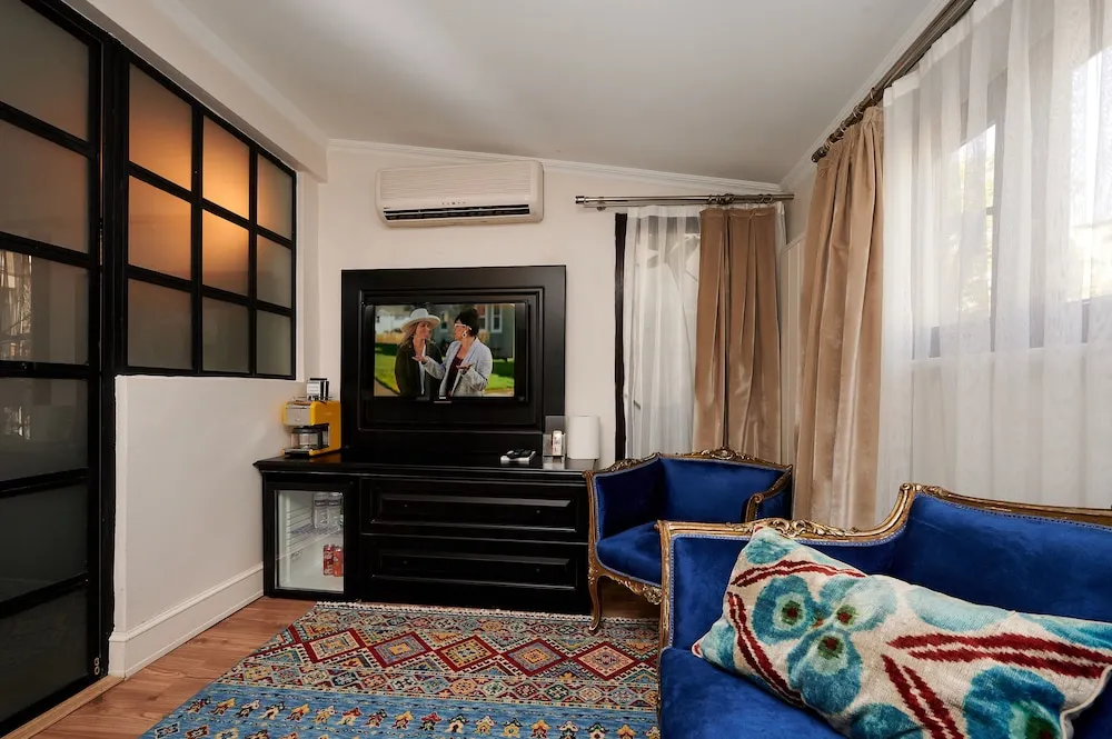 Basic Tek Büyük Yataklı Oda