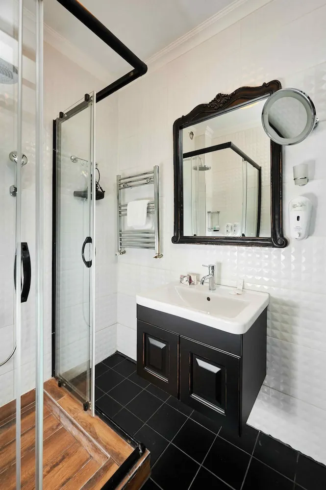 Superior Tek Büyük Yataklı Oda