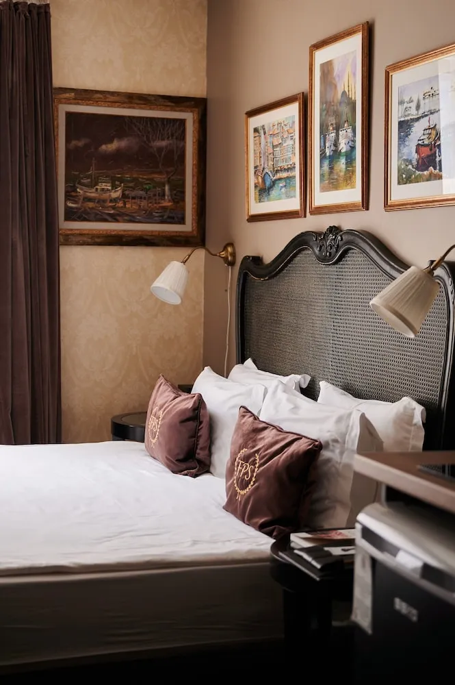 Superior Tek Büyük Yataklı Oda