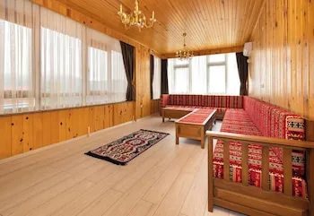 Avulot Mountain Resort Hotel