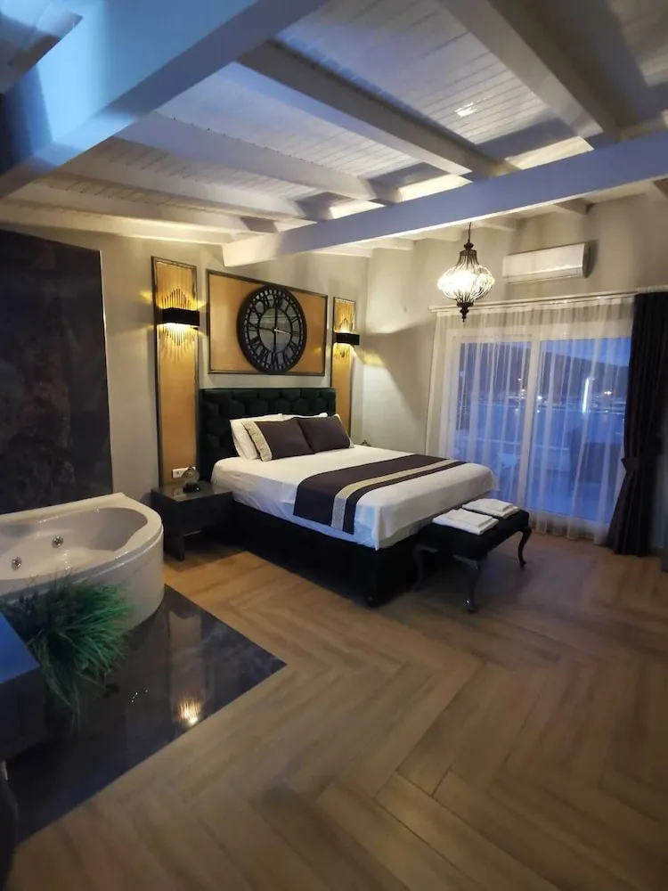 Executive Tek Büyük Yataklı Oda, Sıcak Su Küveti