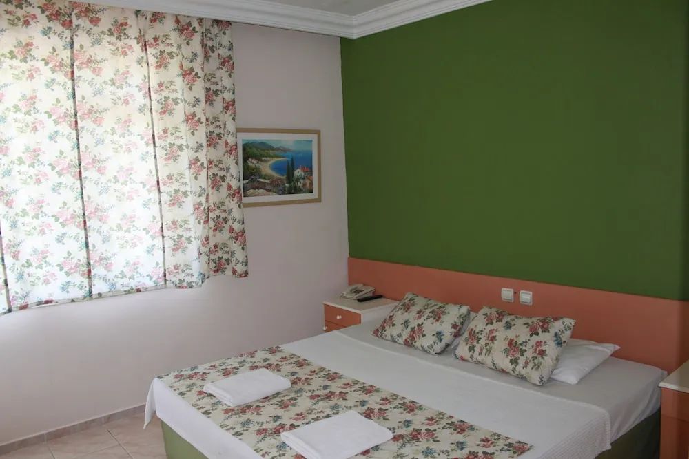 Standard Oda, Sigara İçilmez, Bahçe Manzaralı