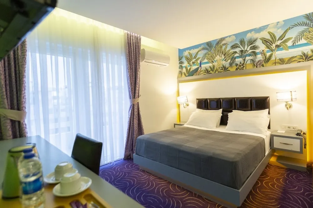 Grand Oda, Deniz Manzaralı