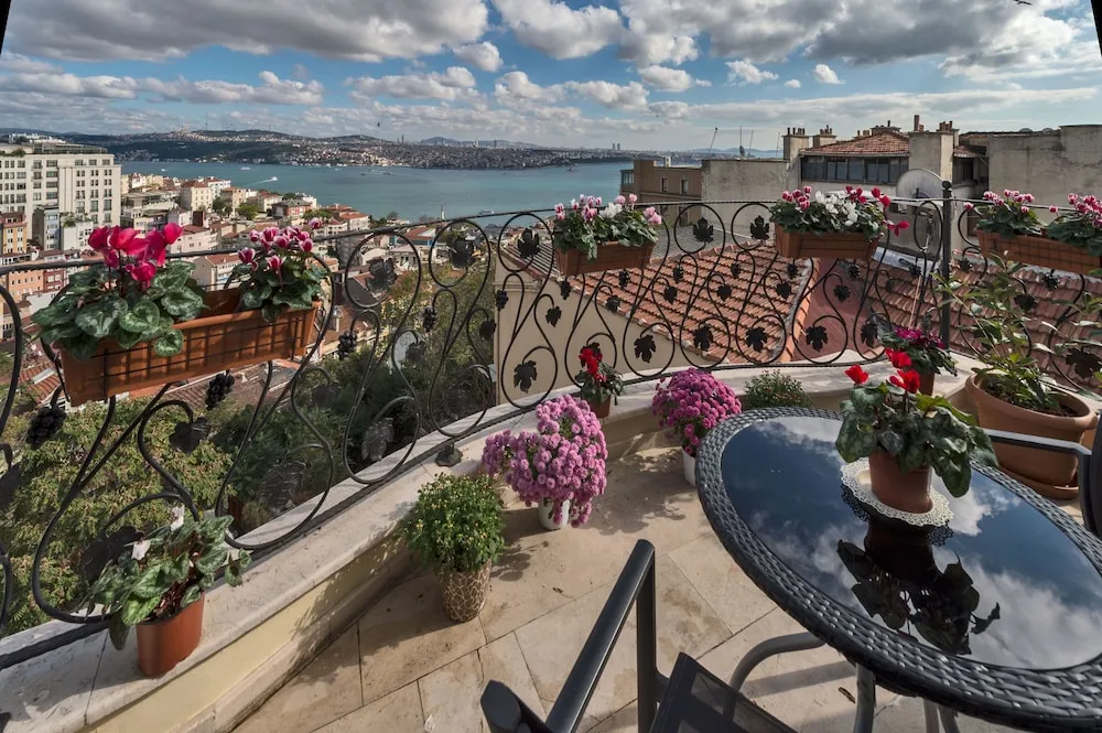 Panoramic Tek Büyük Yataklı Oda, 1 Yatak Odası, Deniz Manzaralı, Executive Katı