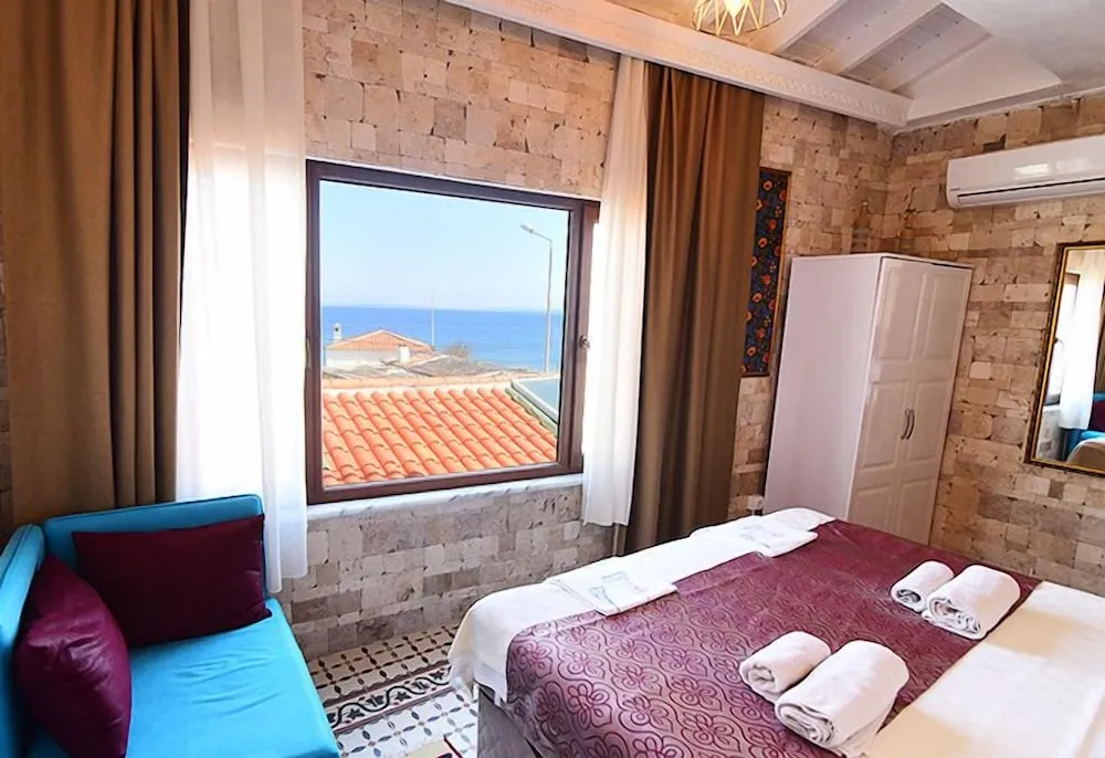 Deluxe Tek Büyük Yataklı Oda, Deniz Manzaralı