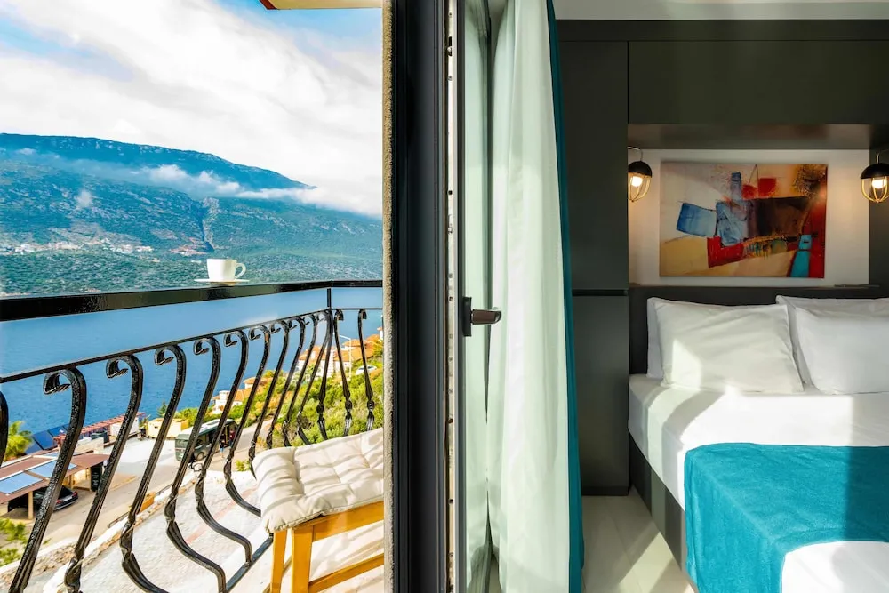 Deluxe Oda, Balkon, Deniz Manzaralı