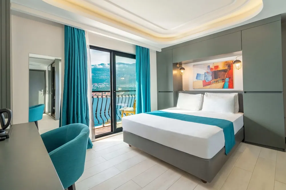 Deluxe Oda, Balkon, Deniz Manzaralı