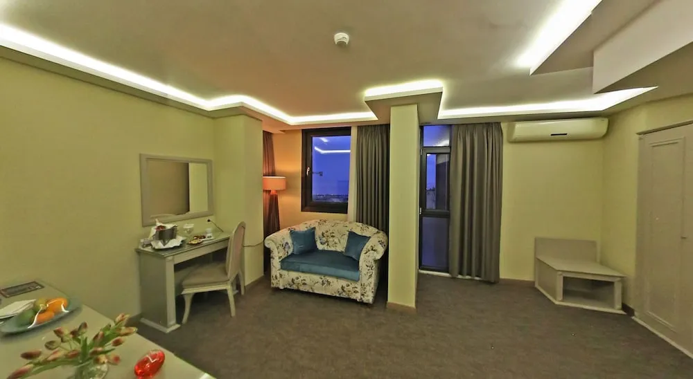 Deluxe Tek Büyük Yataklı Oda, Deniz Manzaralı