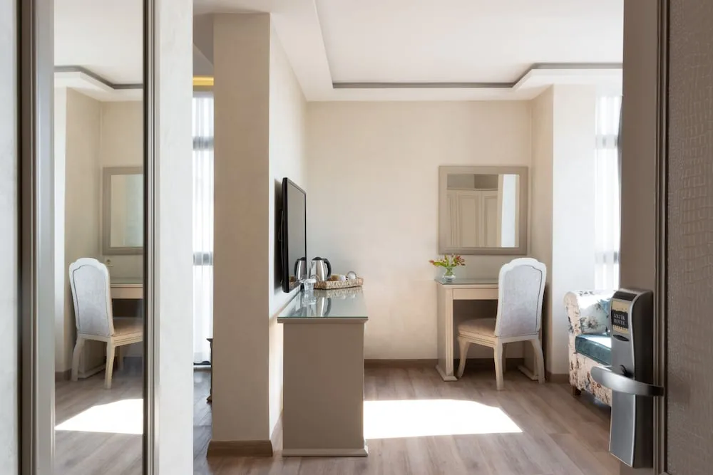Deluxe Tek Büyük Yataklı Oda, Deniz Manzaralı