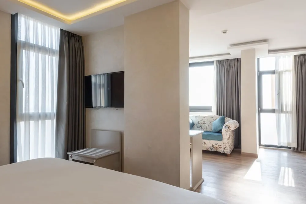 Deluxe Tek Büyük Yataklı Oda, Deniz Manzaralı
