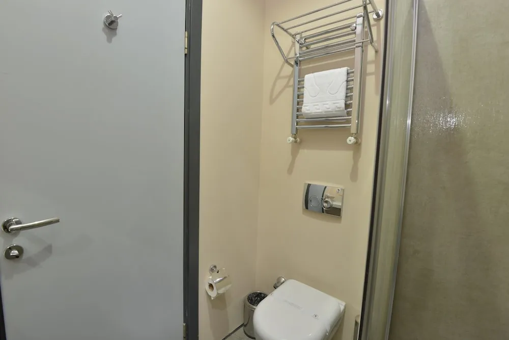 Connecting 2 Double Rooms