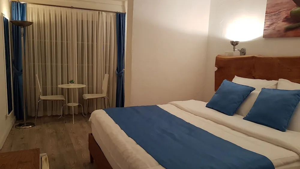 Standard Dört Kişilik Oda