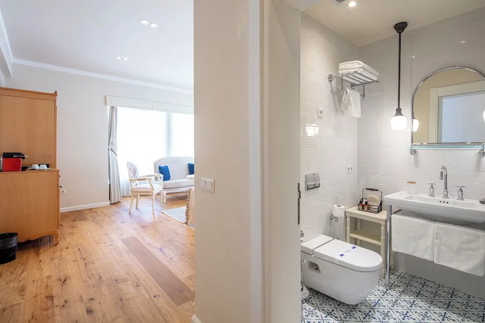 Deluxe Oda, 1 Çift Kişilik Yatak, Şehir Manzaralı