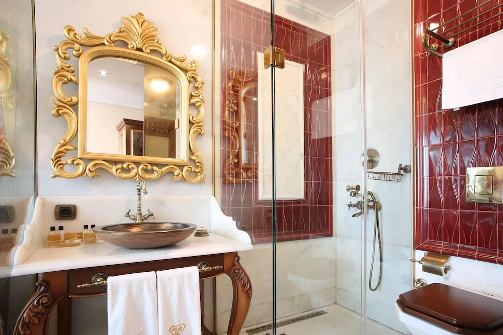 Deluxe Room with City View