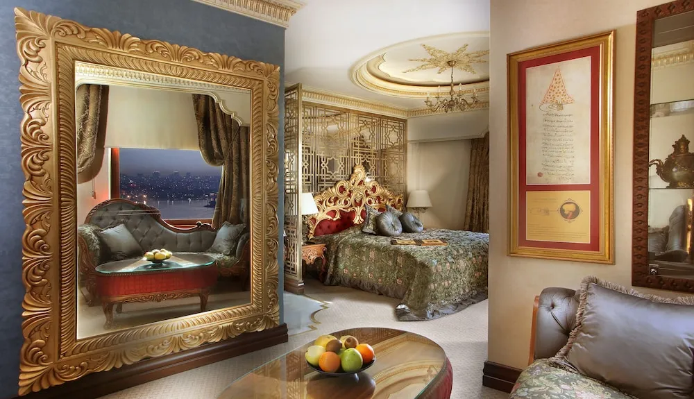 Grand Deluxe Room with Golden Horn View