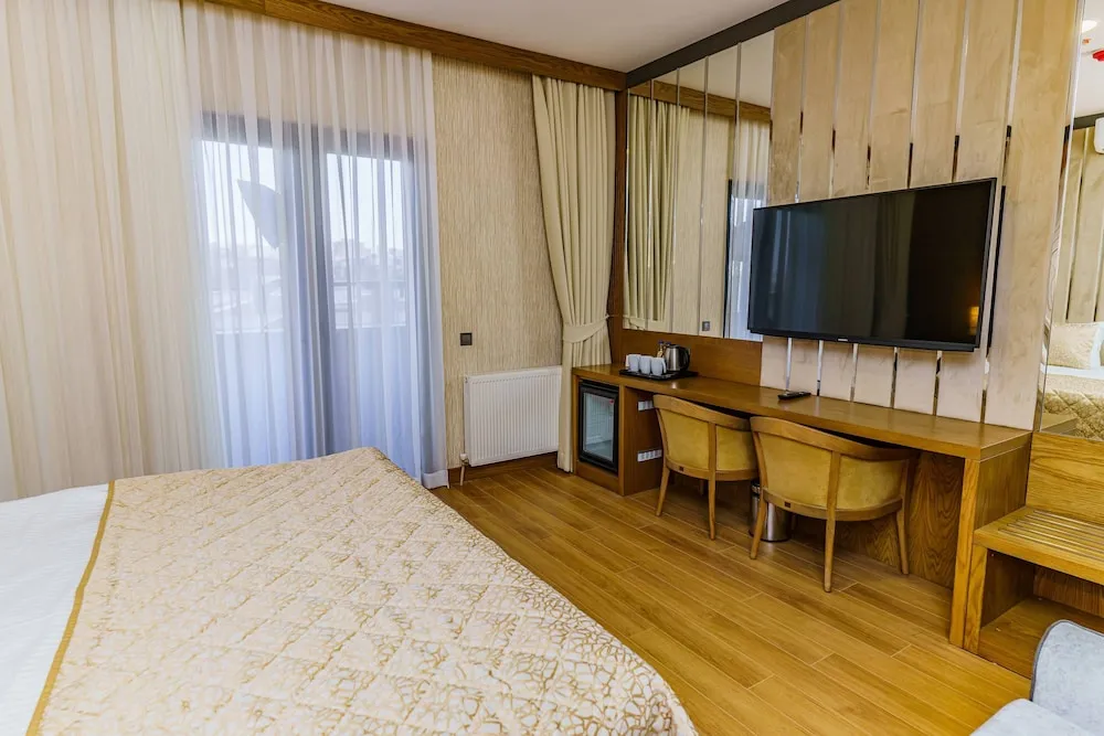 Luxury Tek Büyük Yataklı Oda