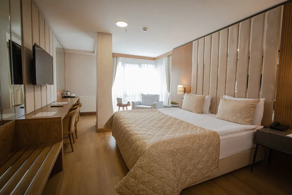 Comfort Tek Büyük Yataklı Oda