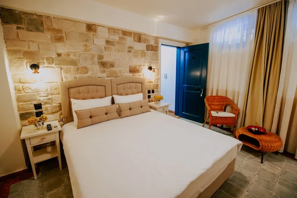 Ekonomi Tek Büyük Yataklı Oda, Bodrum Kat